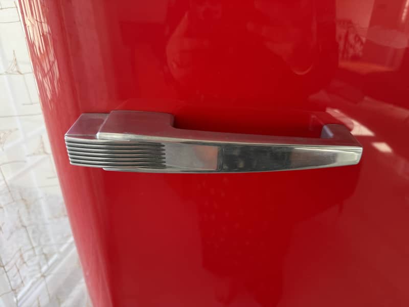 Refrigerator 1