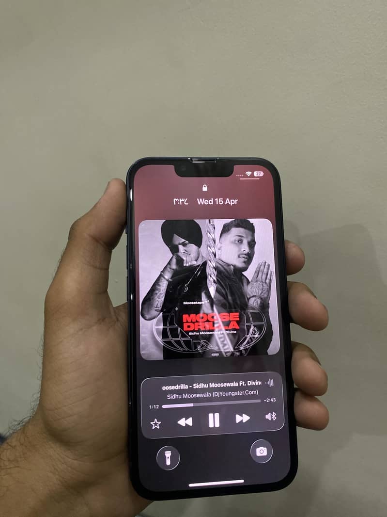 iPhone 13 8
