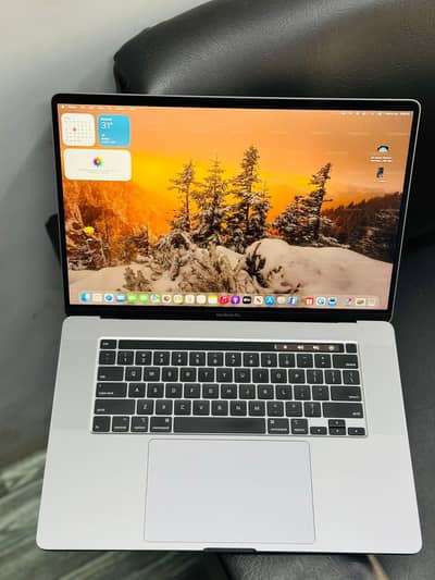 apple MacBook pro 2019 for sale