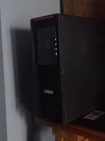 Lenovo P520 With RX580 8GB BOX