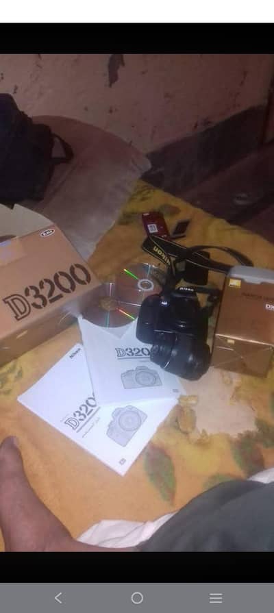 Nikon d 3200 with kit lens 18-55