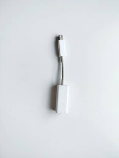 Original Apple Thunderbolt to Gigabit Ethernet Adapter (MacBook)