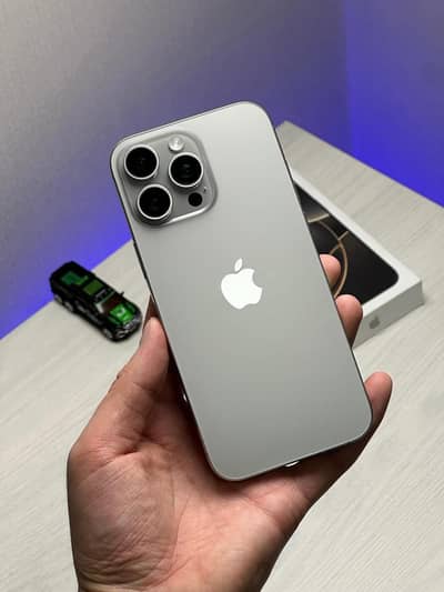 Apple Iphone 16 Pro Max 256GB Natural Titanium 100% Battery Health