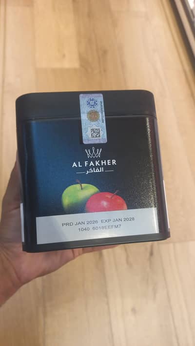 1kg box pack two Apple available