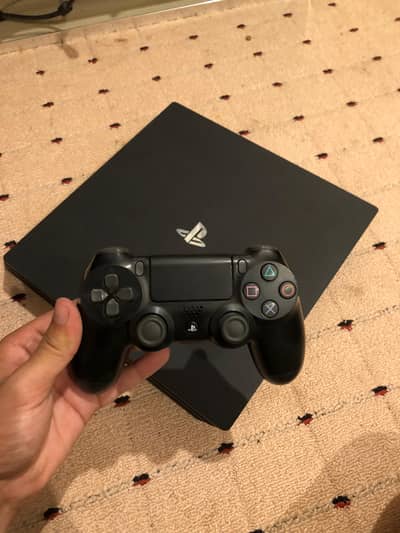 PS4 pro 10/10 condition