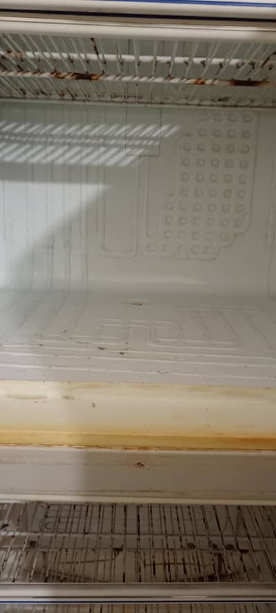 Dawlance Refrigerator urgent sale
