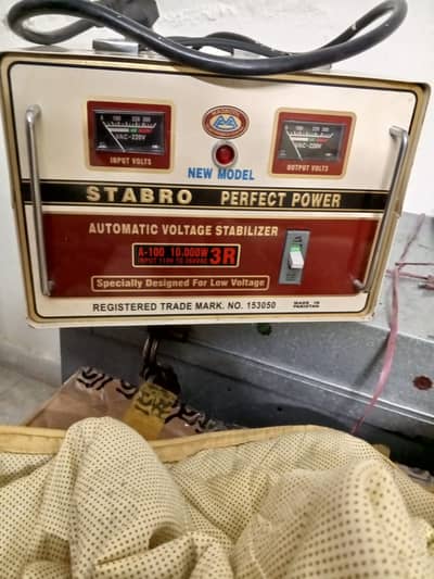 Stabro 10000W voltage stabiliser. Used v less