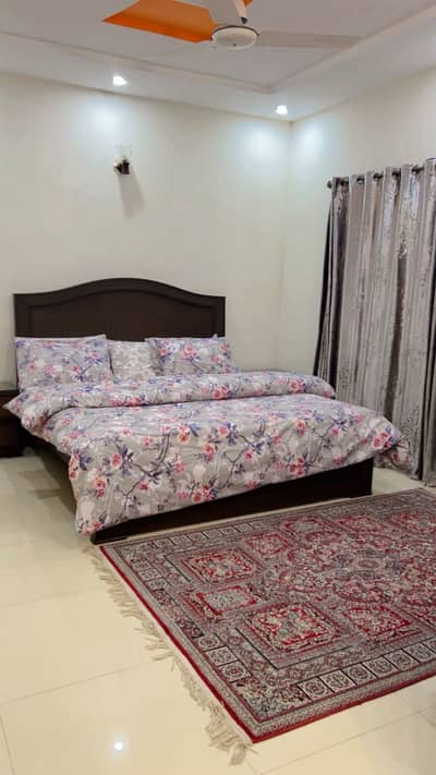 9 marla Full Furnished uperr portion Rafii block near park Face masjids main baulverd ka samnay Acce microphone Furge