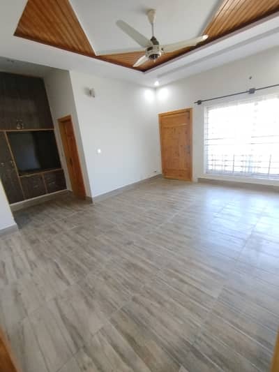 14 marla upper portion