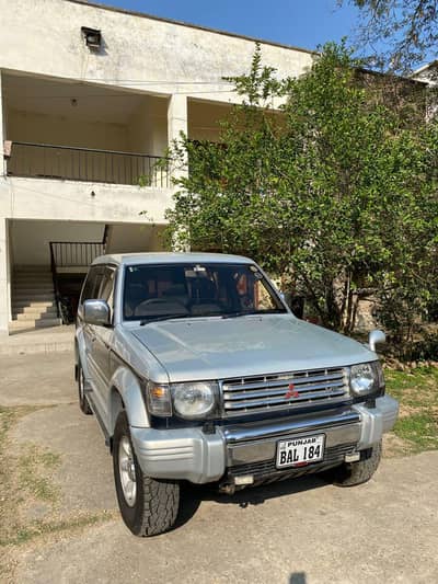 Mitsubishi Pajero Exceed 3.5