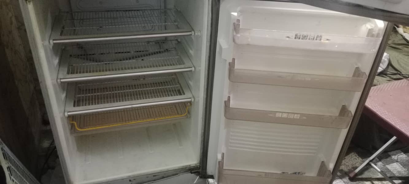 Refrigerator 4