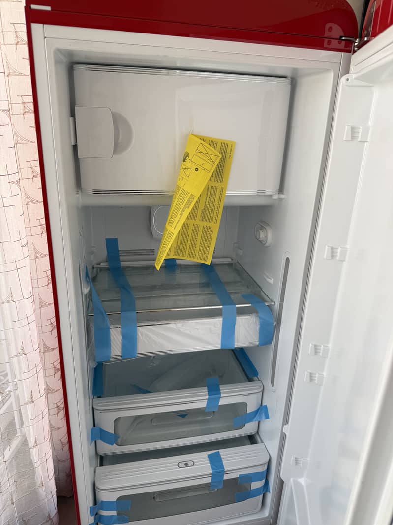 Refrigerator 4