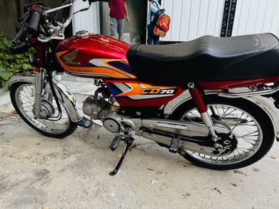 honda CD 70 just like zero meter only for 11900km driven very carefly
