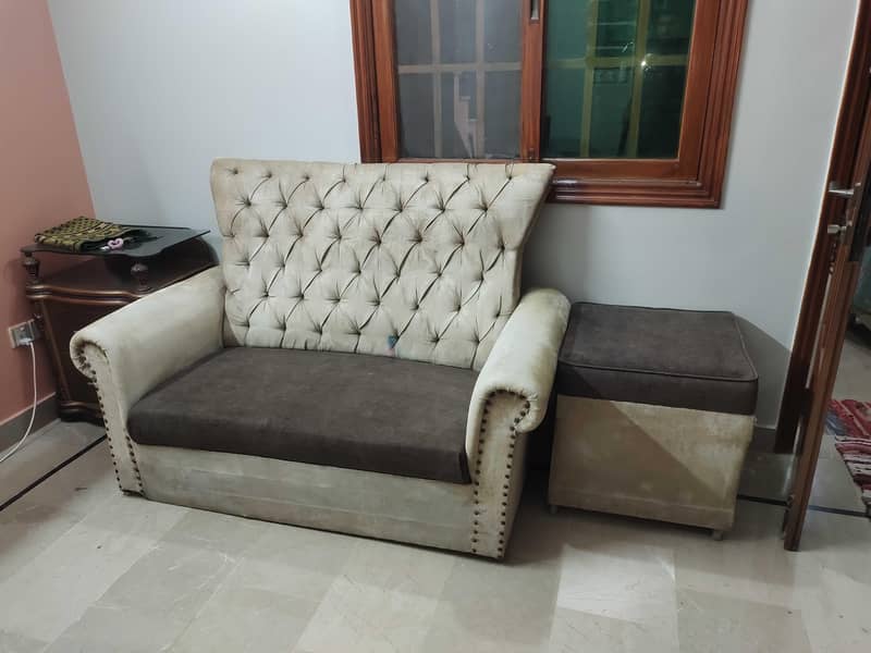 single 2 bed with dressing almari 13