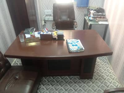 office table for sale good condition