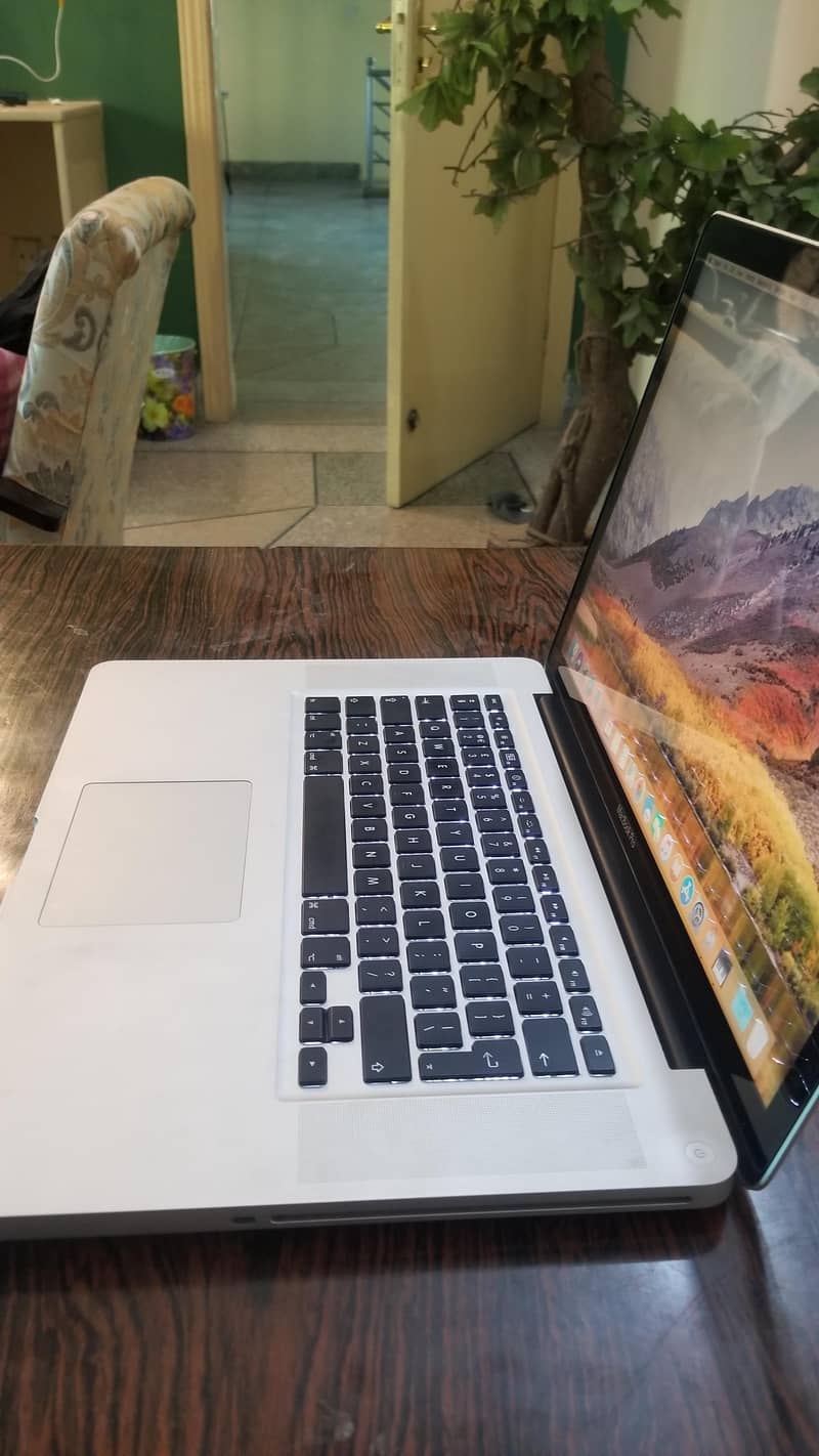 MacBook pro 4
