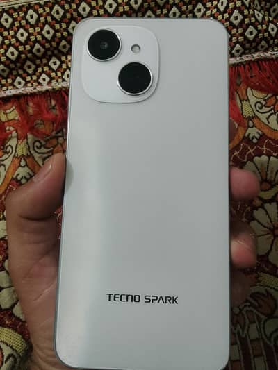 Tecno spark 40c 4/128 new Hy daba charger hy  abi 1 mahina Howa Hy