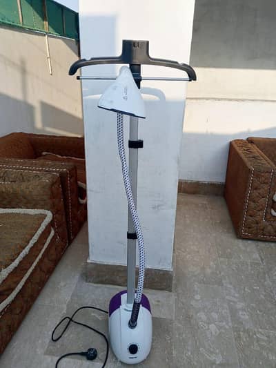 Geepas 2000Watt steamer .