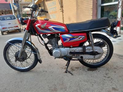 Honda cg 125 Karachi num 2022 model engine head company fited