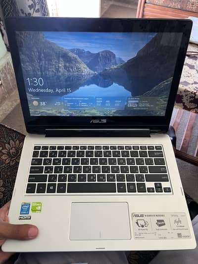 ASUS Touchscreen laptop