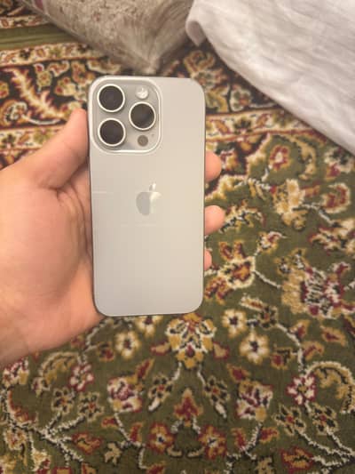 IPHONE 15 PRO JV WITH BOX 256 GB