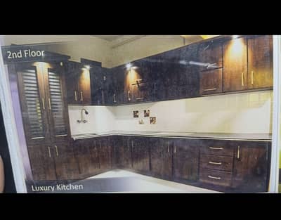 240 gz 1 st floor with roof portion