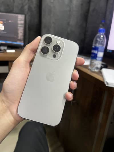 16 pro factory unlock