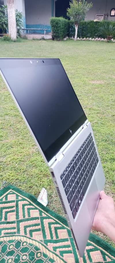 brand new full ok condition 9/10 360 rotatable i78th generation