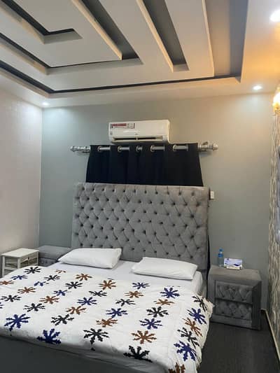 Luxurious 120 Sq. Yds. Fully Furnished 4 Bed DD House for Sale RG Gold