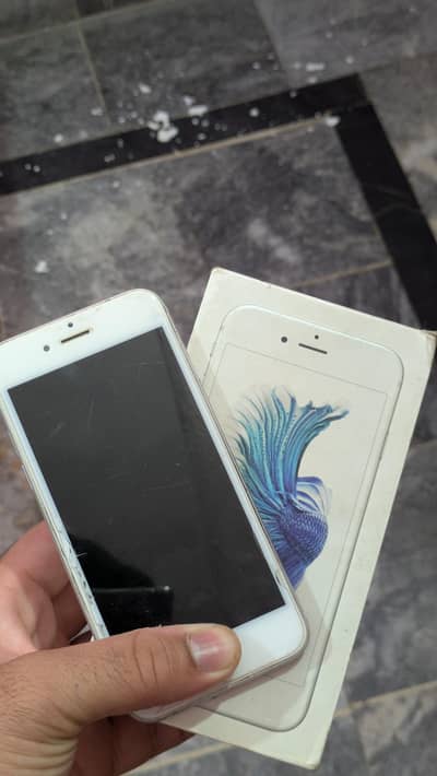 I phone 6s - Pta approve with box