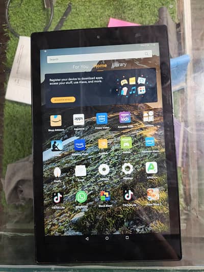 Amazon Tablet ( 10th Generation )