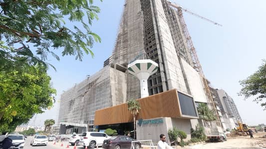 Spacious Flat Is Available In J7 Emporium For sale