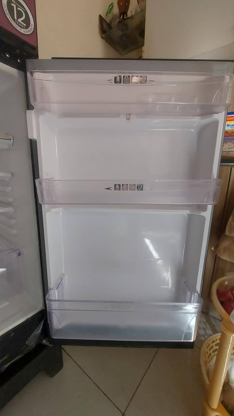 Refrigerator 0
