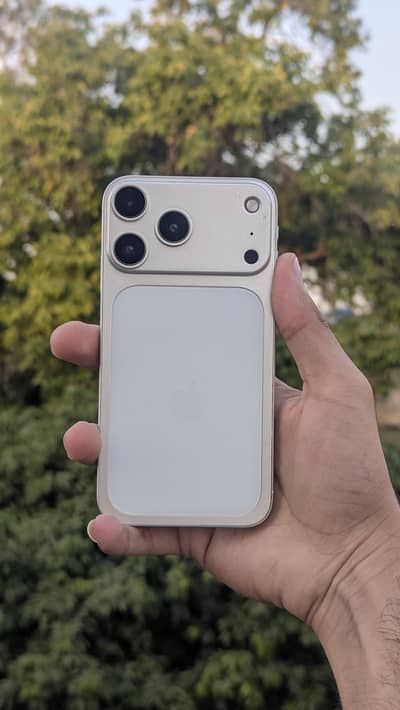 Iphone xr  converted into 17 pro