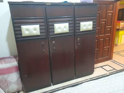 Double bed almari dressing for sale