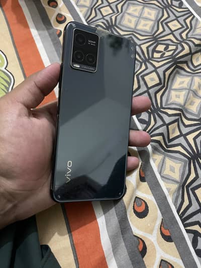 Vivo Y33s 10/10 condition