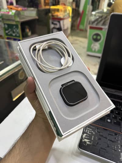 apple watch ultra 2 .