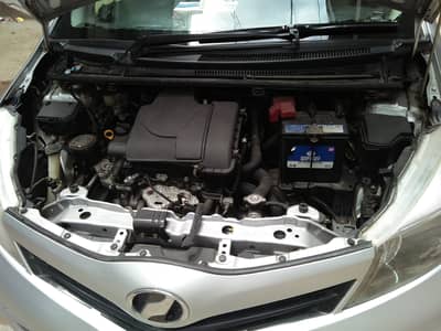 Toyota Vitz 2012