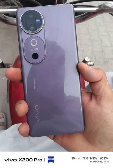 vivo v40