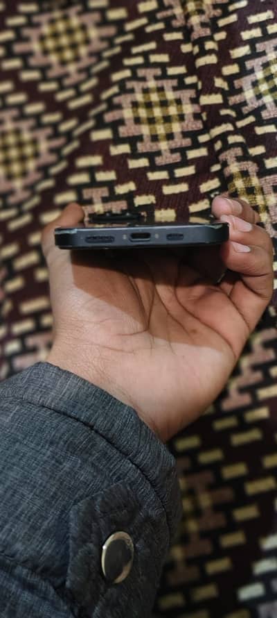 I Phone 14 First Add Read