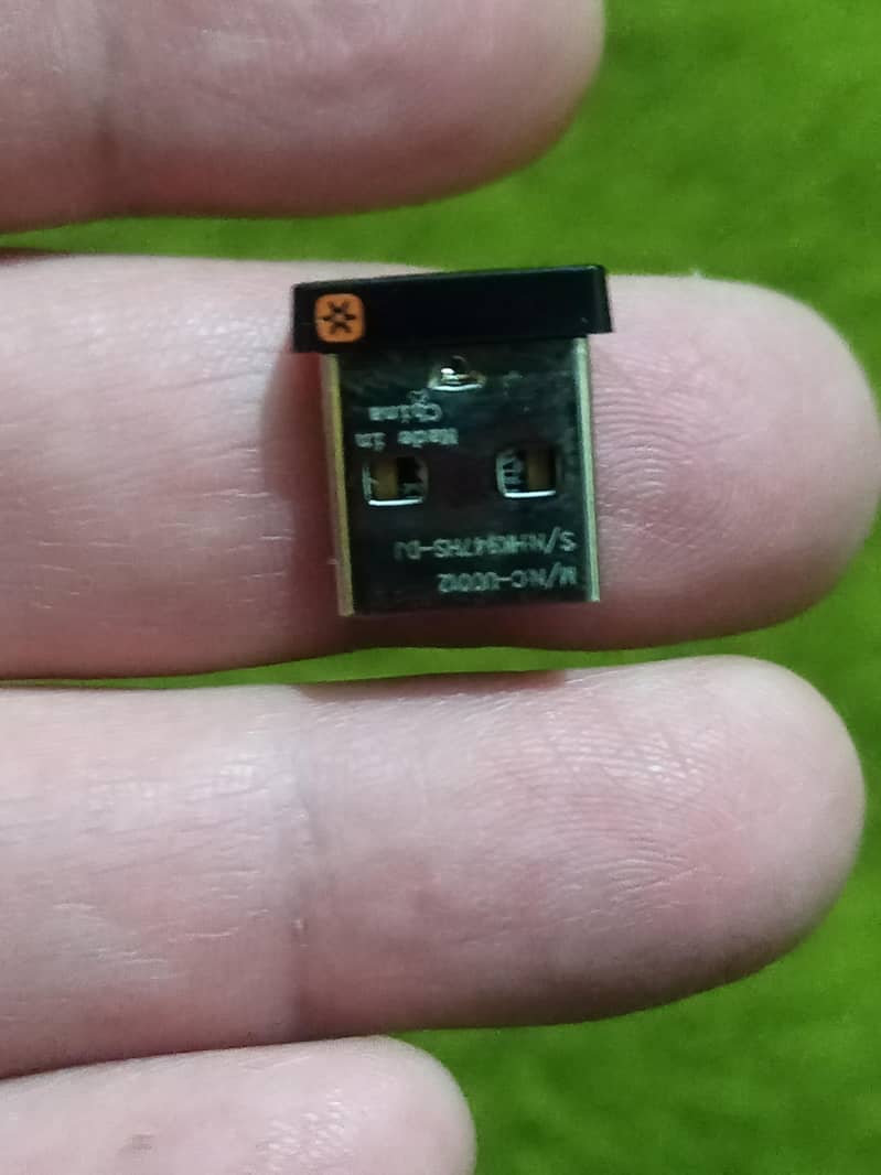 Logitech M545 Wireless Mouse 5