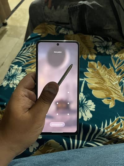 Motrola Moto g stylush 2024 2 month sim time available