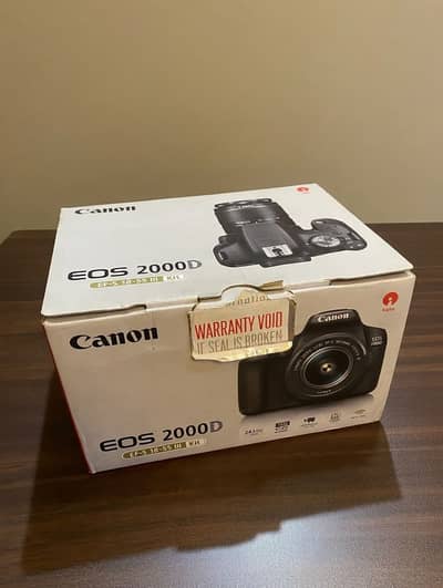 Canon EOS 2000D with original Box and Bag