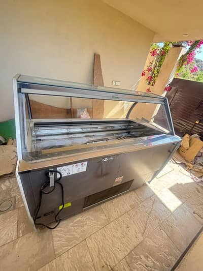 icecream Display freezer made in itely