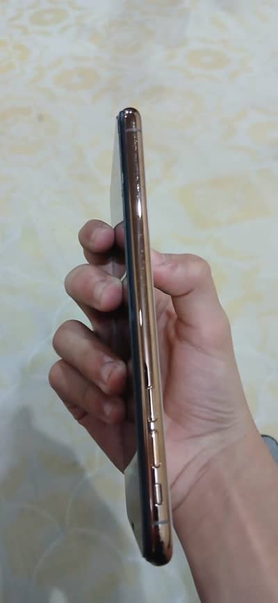 iPhone XS Max urgent sale