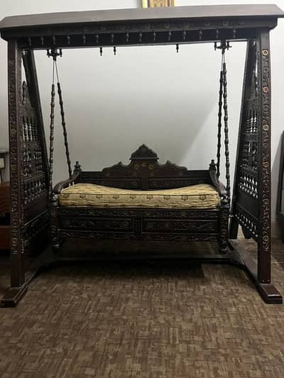 Jholla, Swing available