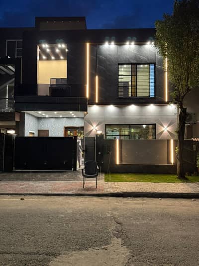 Affordable Price Top Location --5 Marla House For Sale In | Bahria Orchard Lahore