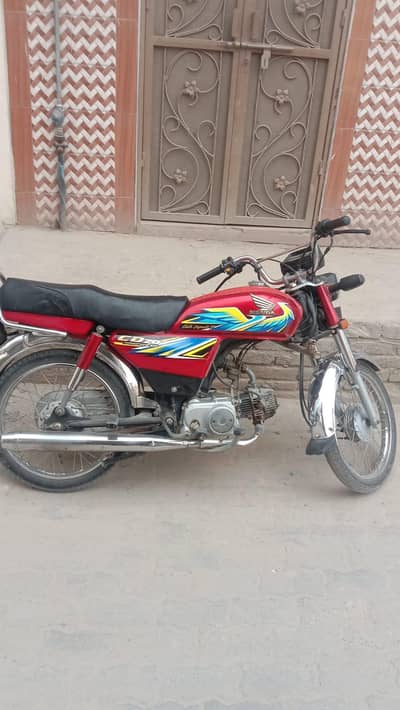 Honda cd70 for sale in good condition 03017340728