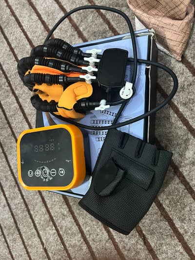 hand gloves exercise mechine new best condition