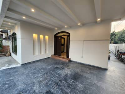 10 Marla Corner House Used Modern Style Available For Sale In Punjab Cooperative Society Gazi Road Near DHA Lahore